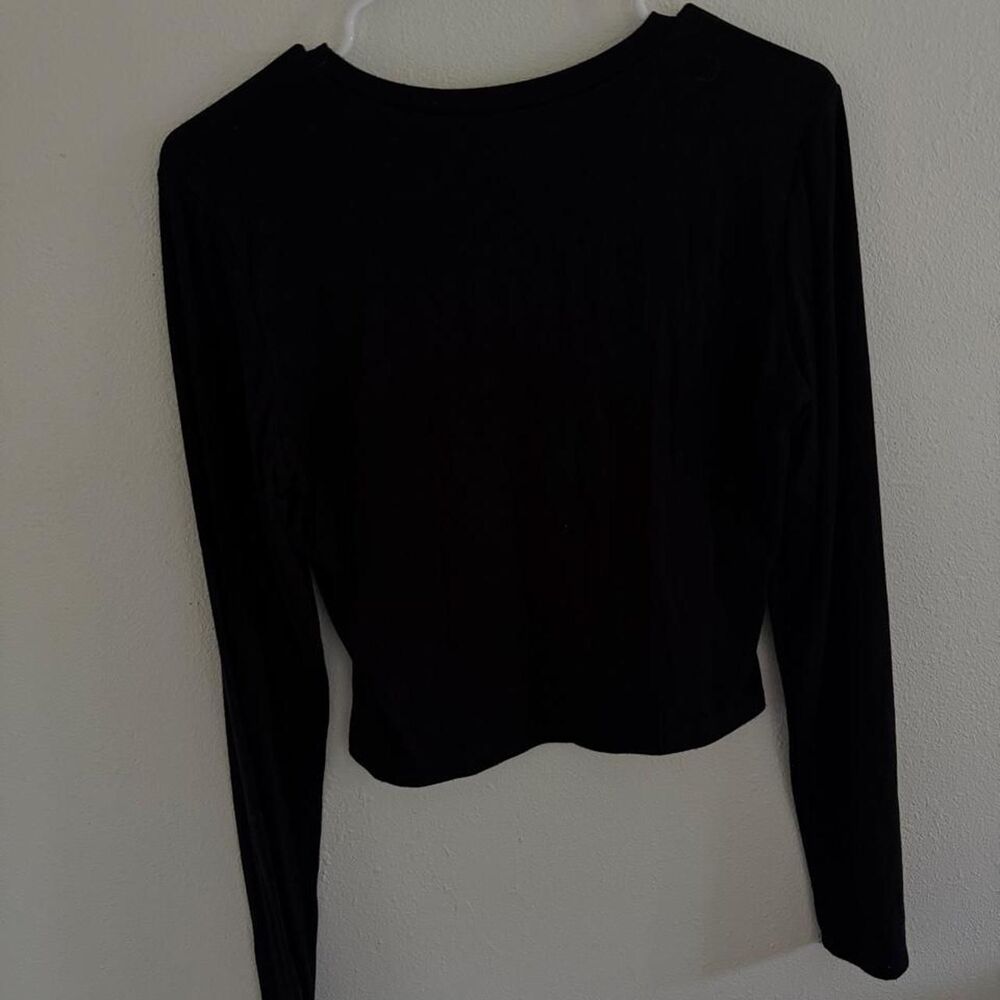 Lulus Long Sleeve - Picture 4 of 4